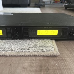 Shure U4D-J4 Dual-Channel Wireless Microphone Receiver 554-584mhz