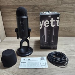 Logitech Blue Yeti Microphone A00132 USB Microphone A00132 Open Box