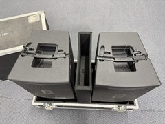 Pair JBL VRX932LA 12″ 2-Way Line Array Speakers includes dual ATA Case