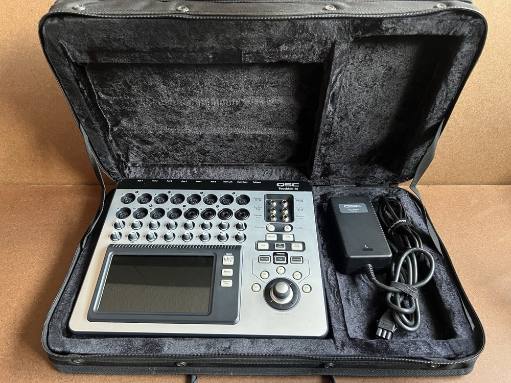 QSC TouchMix 16 Digital Mixer 16 Channels Touchscreen (FOR REPAIR OR PARTS)