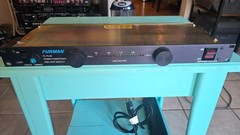 Furman PL-PLUS DMC Power Conditioner With Voltmeter/Ammeter
