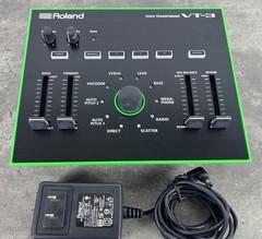 Roland Aria VT-3 Voice Transformer, Vocoder – Mic – Pedal – Bypass – Mono – DC