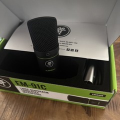 Mackie EM-91C Diaphragm Condenser Microphone – Black