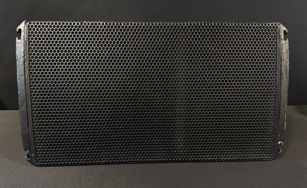 Clair Brothers P-2 Point Source Enclosure Loudspeaker Front Fill / Floor Monitor
