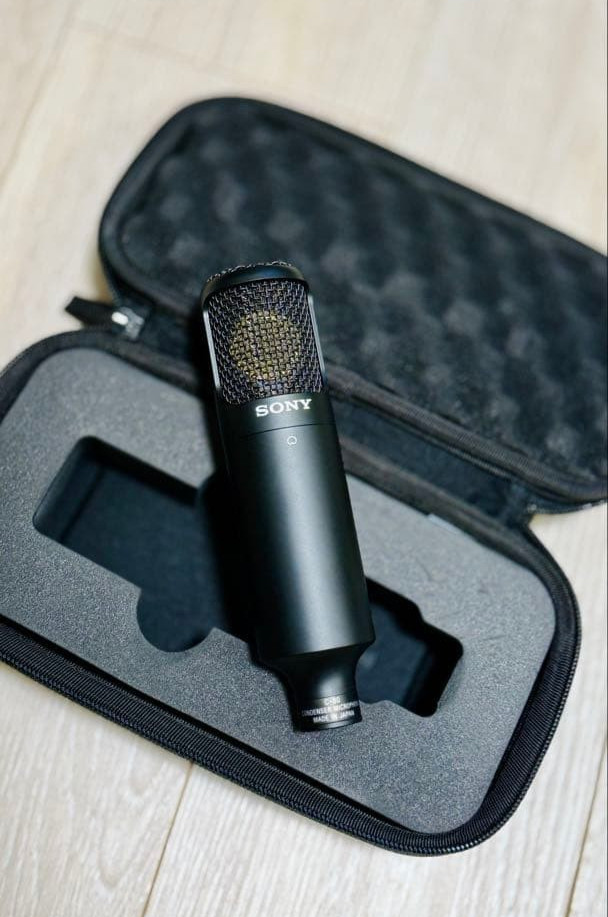Sony C-80 Condenser Microphone w/ Case Near Mint Tested Working