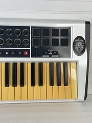 Novation Impulse 49 Key USB MIDI Controller Keyboard Semi Weighted Silver Used