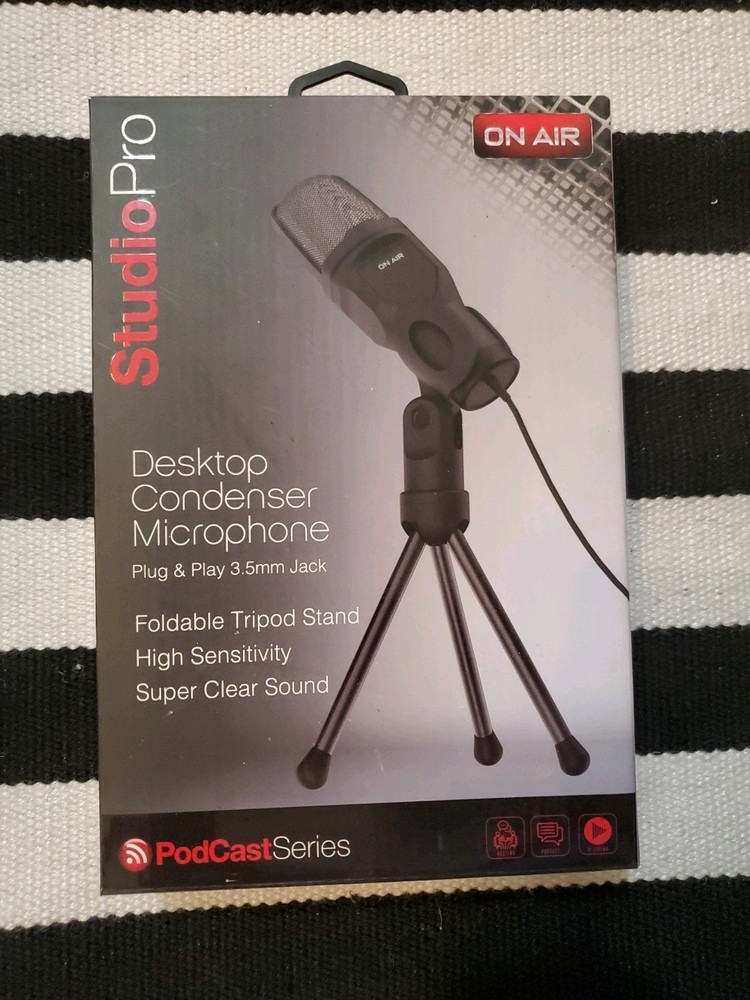 Studio Pro Desktop Condenser Microphone Plug & Play 3.5mm Jack , Podcast Ser NEW