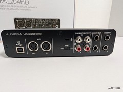Behringer U-Phoria UMC204HD USB Audio/MIDI Interface MIDAS Preamps 24-Bit/192kHz