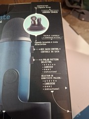 Yeti Blue Microphone 988-000110 Wired USB Microphone New In Box