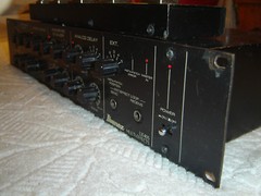Ibanez UE405 Multi Effects, Original Black Version with Footswitch, Vintage Rack