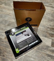 Mackie MCU Pro Expandable USB/MIDI Control Surface – Silver