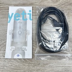 Blue Yeti USB Microphone for Gaming, Streaming Logitech Creators Midnight Blue