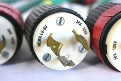 BRYANT 1.5FT 30A 125V MALE TO FEMALE POWER CABLE #7273 – #7283 (ONE)