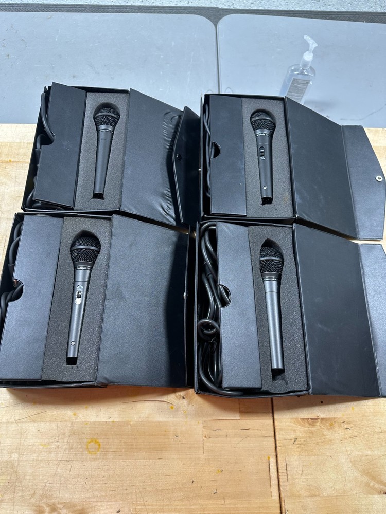 V-Tech VT-1040 Dynamic Microphone Unidirectional Microphone LOT of 4