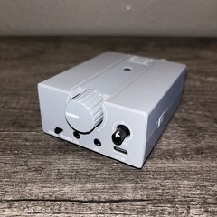 Donner EM2 Headphone Amplifier DC 5V-1A, 3.5mm Rechargeable Portable in-Ear