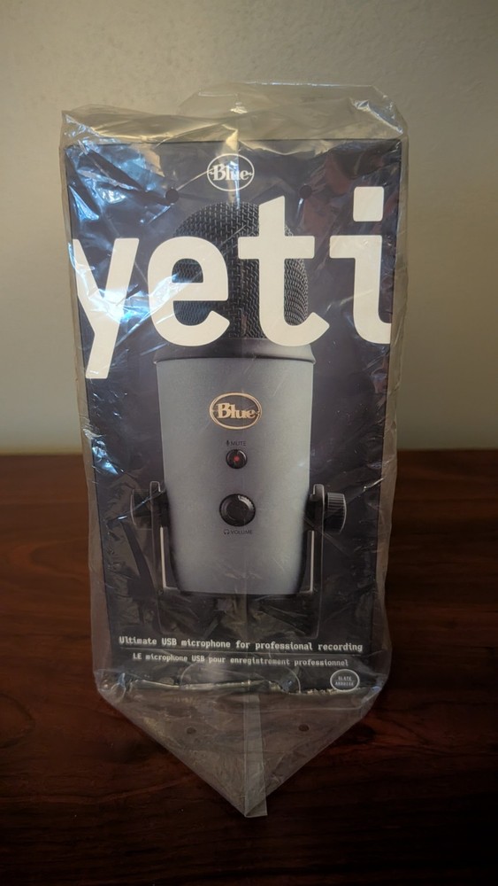 NEW Blue Yeti USB Condenser Desktop Mic Gray Mute Switch, Headphone Jack, Gain