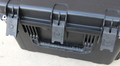 SKB iSeries Black Waterproof Hard Shell Case 23 x 17 x 14 Rollers, Laptops, Used