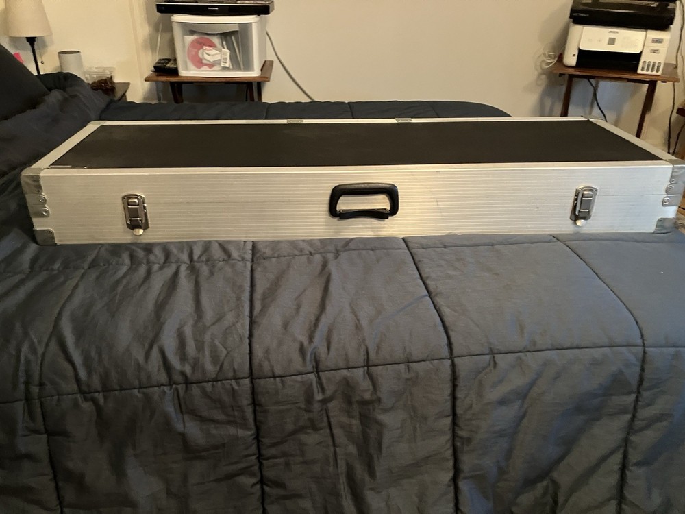 Powerhouse Cases Flight/Road-Ready Road Case w/ Handle & Latches Black/Silver