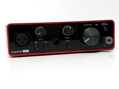 Focusrite Scarlett Solo 3rd Gen 2-Channel Pro Audio Interface – SCARLETT-SOLO-3G