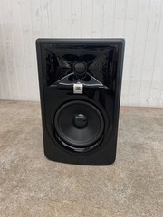 JBL Professional 305PMKII Powered 5″ Two-Way Studio Monitor