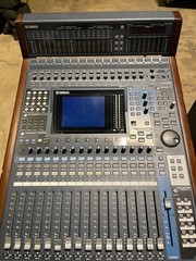 Yamaha DM1000 Digital Mixing Console W/ Optional Full Meter Bridge