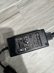 Shure ULXS4 Wireless Standard Receiver 662-698 MHz UNIT ONLY