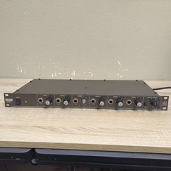Rane HC 6 Headphone Console Rack