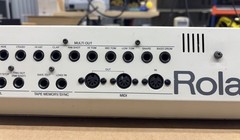 Roland TR-909 Rhythm Composer TR909 Vintage Analog Drum Machine + M-64C