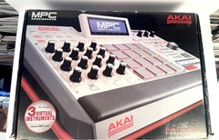 Akai Professional MPC Renaissance DJ Araab Muzik Promo Unit w/box ! 5#of 100!