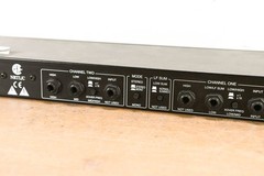 dbx 223 Stereo 2-Way / Mono 3-Way Crossover CG01242