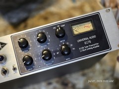 Universal Audio 6176 Tube Channel Strip Preamp w/1176LN Compressor, Phantom