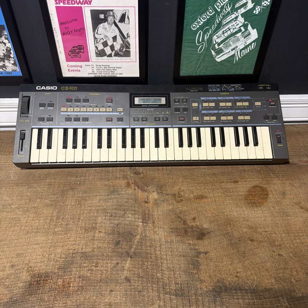 Casio CZ-101 Digital 49-Key Keyboard Programable Synthesizer Instrument