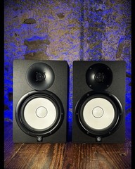 Yamaha HS8 Pair – 8 inch Powered Studio Monitor