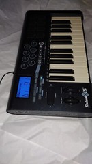 M-Audio AXIOM 25 Key Semi Weighted USB MIDI Keyboard Controller Tested used