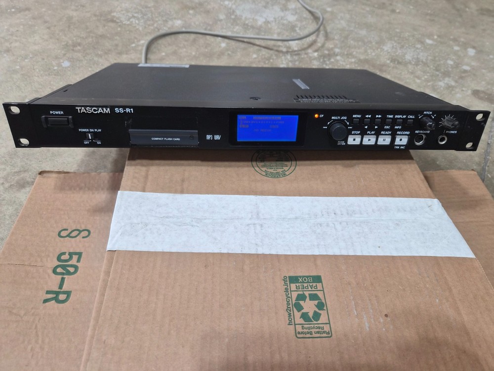 TASCAM SS-R1 CF Compact Flash Card Recorder Digital Audio Rackmount