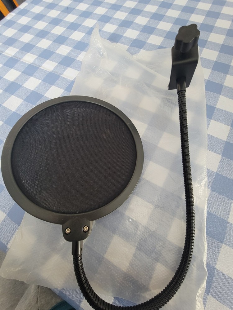 Black Gooseneck Microphone Pop Filter Metal Plastic Adjustable Clamp Mount
