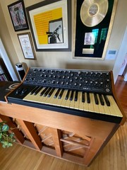Moog Subsequent 37 Analog Keyboard Synthesizer – 37 Key