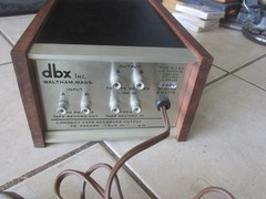 DBX 117 Decilinear Compressor Dynamic Range Processor Nice