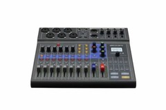 Zoom LiveTrak L-8 Portable 8-Channel Digital Mixer & Multitrack Recorder + Acc.