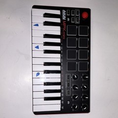 Akai MPK mini 25-Key MIDI Keyboard Controller Pad Triggers USB Arpeggiator Synth