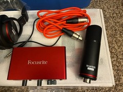 Focusrite Scarlett Solo Studio 2i2 3rd Generation Recording Pack