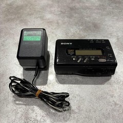 Sony TCD-D8 Walkman Portable DAT Recorder System Digital Audio Tape TCDD8 Japan