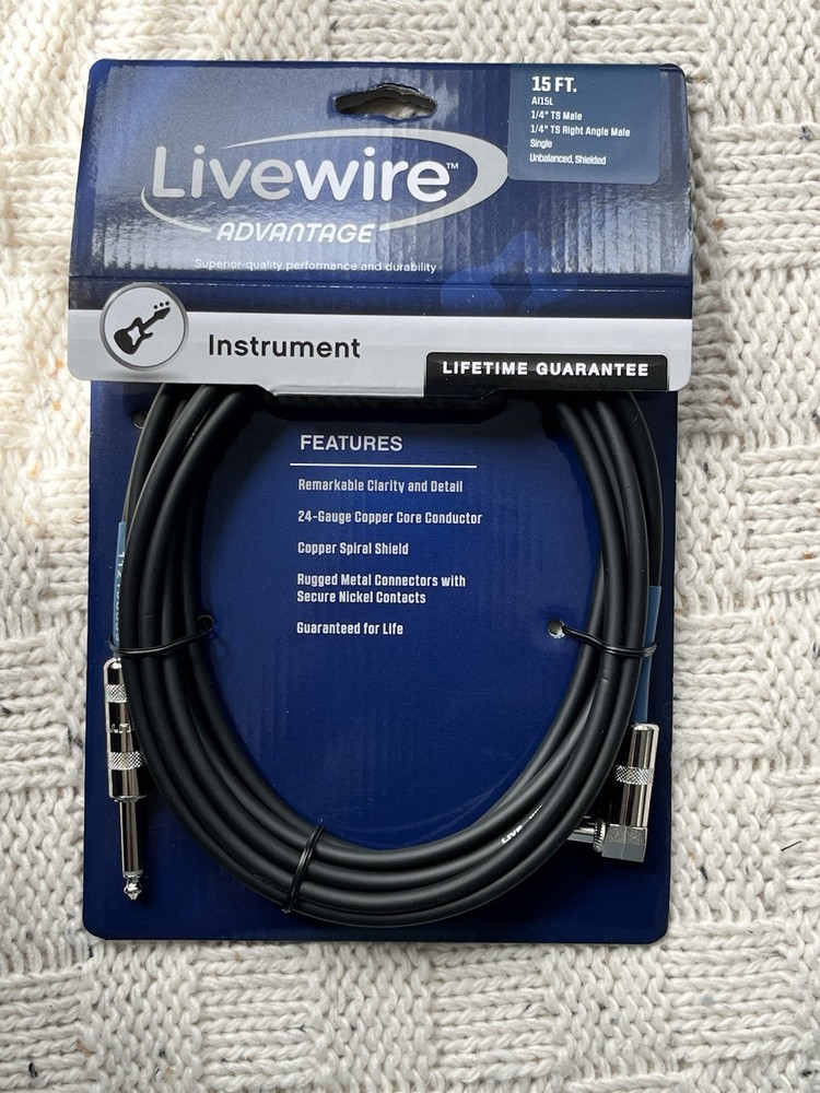 BRAND NEW LiveWire 15ft AI15L Right Angle Instrument Cable