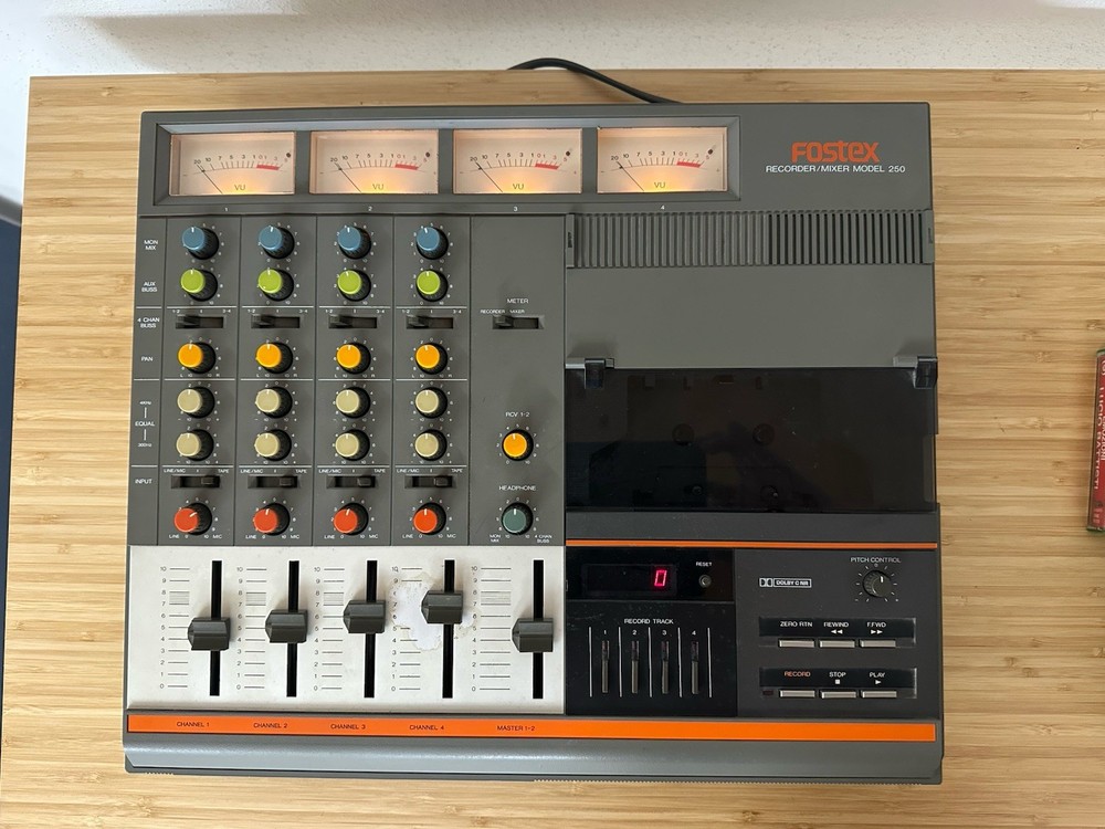 Fostex 250AV Audio/Visual 4-Track Cassette RecorderMixerEqualizer MADE IN JAPAN