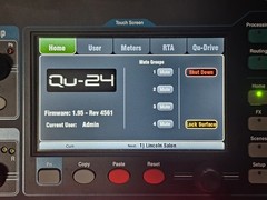 Allen & Heath Qu-24 24-Channel Digital Mixing Console with Roadie Case