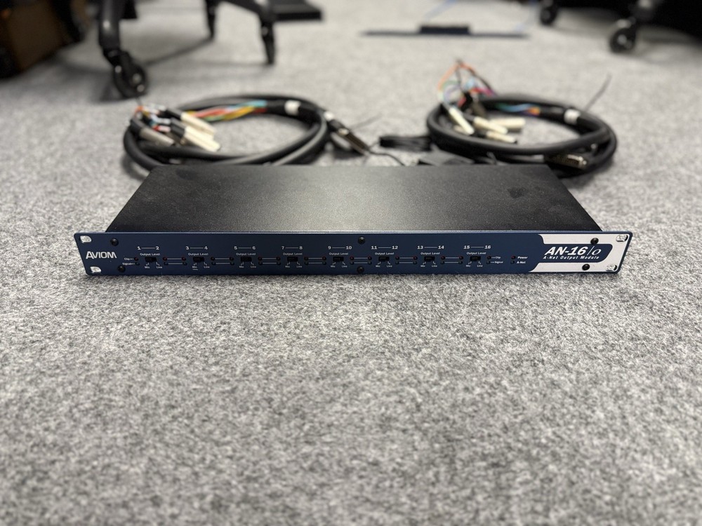 Aviom AN-16/o A-Net Output Module with 2 8-Channel DB25 to XLR Cables & Power