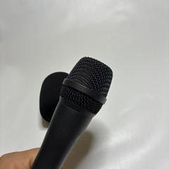 SKP PRO AUDIO PRO-35 XLR Professional Dynamic Cardioid Microphone