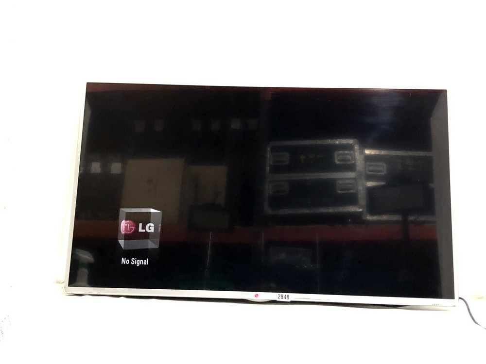 LG 47LB5900-UV 47″ 120HZ LED Backlit TV W/Remote #2848 #2849 (One)