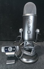 Blue Yeti USB Microphone & Logitech C922 Pro HD Webcam Streamer Bundle $229 New!