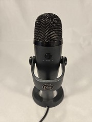 Logitech Blue Yeti Nano Black Premium USB Microphone 888-000154 + Pop Filter